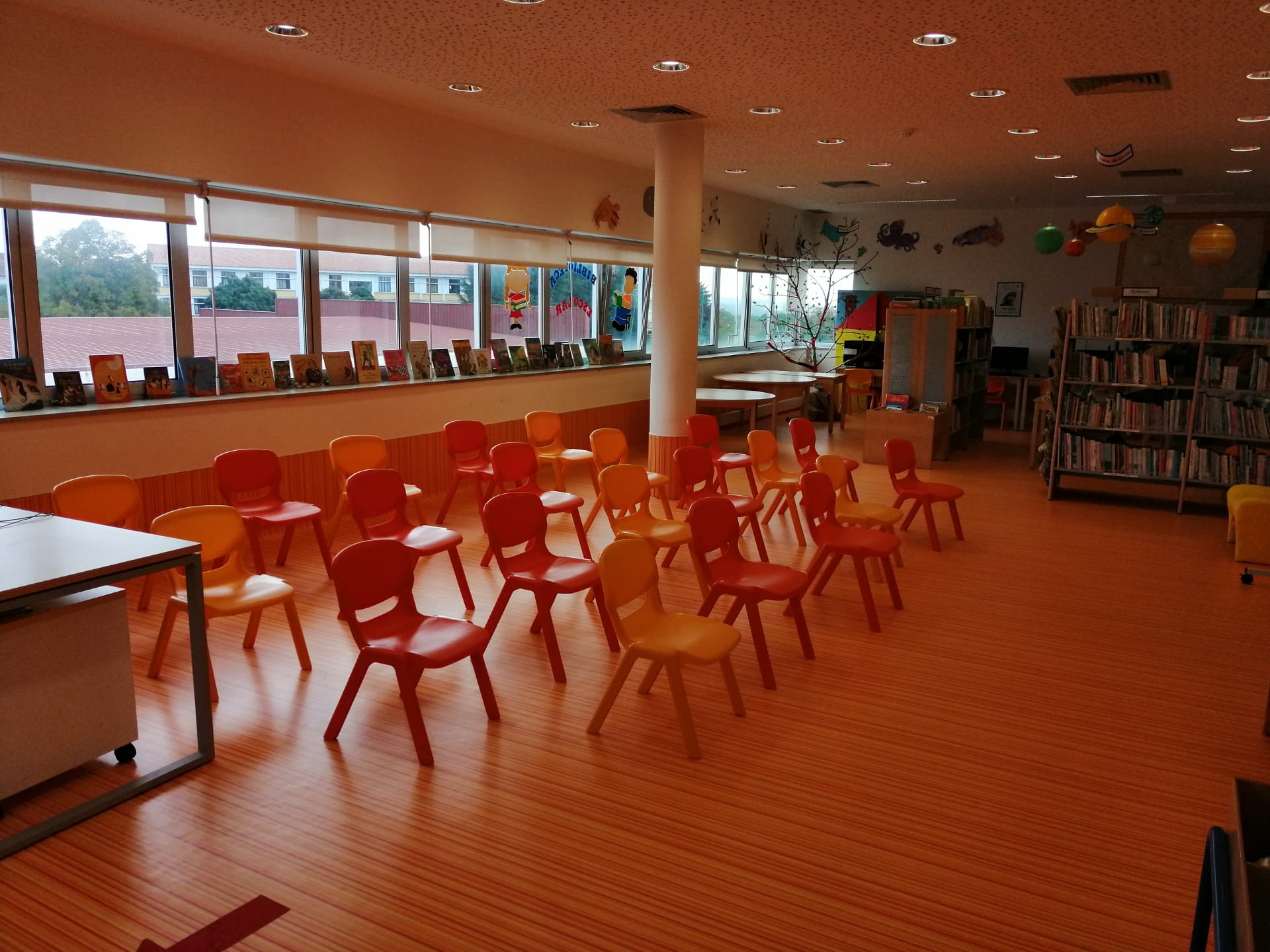 Biblioteca Escolar Luísa Ducla Soares Image